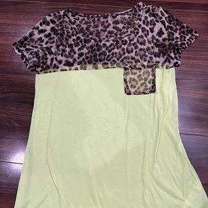 Women’s Large color block shirt